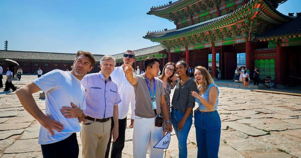 Gyeongbok Palace, N Tower & Local Market City Tour